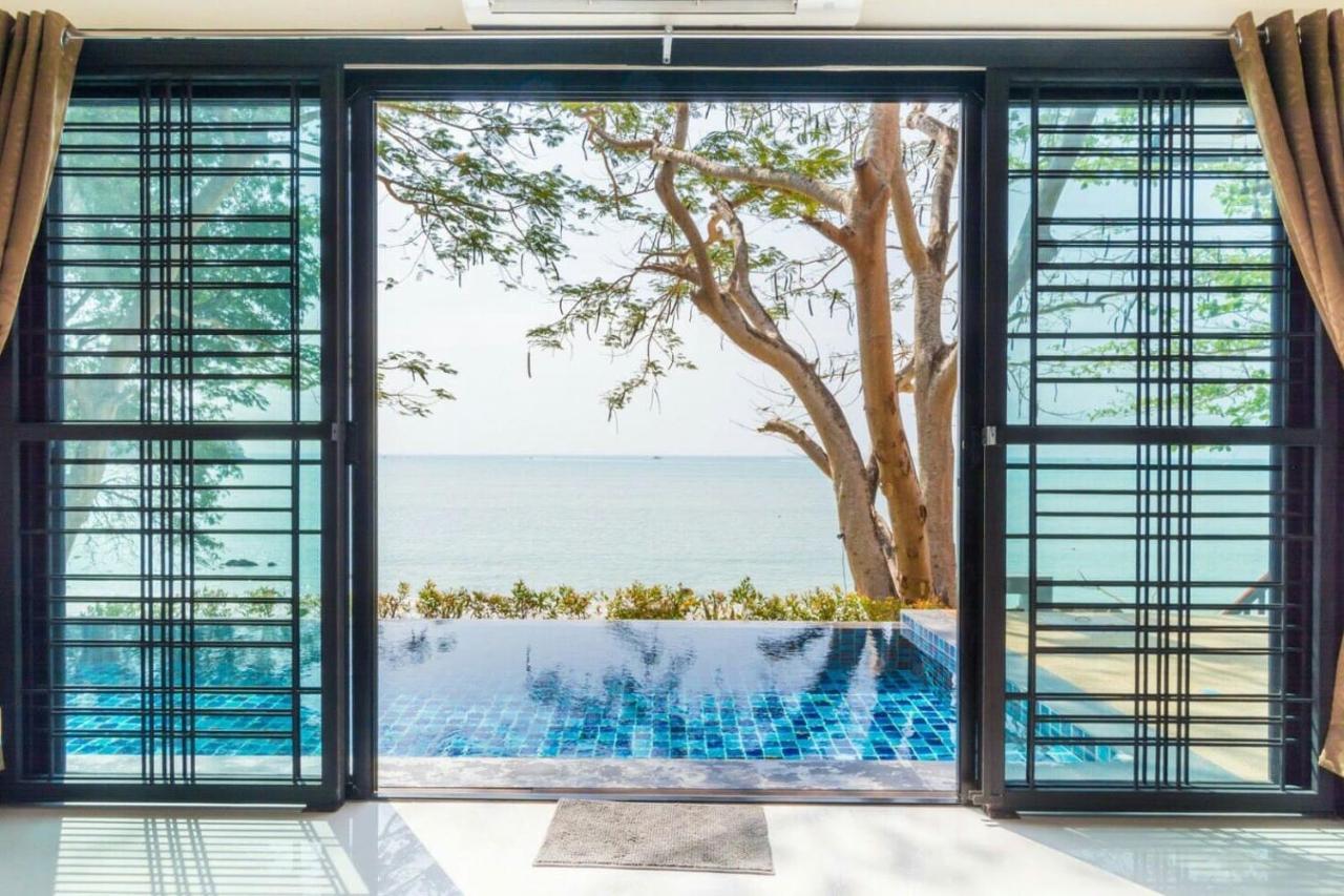 Koh Sirey Beachfront Pool Villa 푸껫 외부 사진