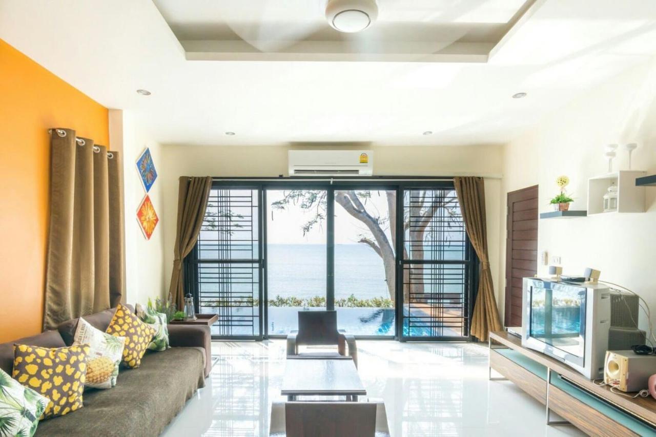 Koh Sirey Beachfront Pool Villa 푸껫 외부 사진