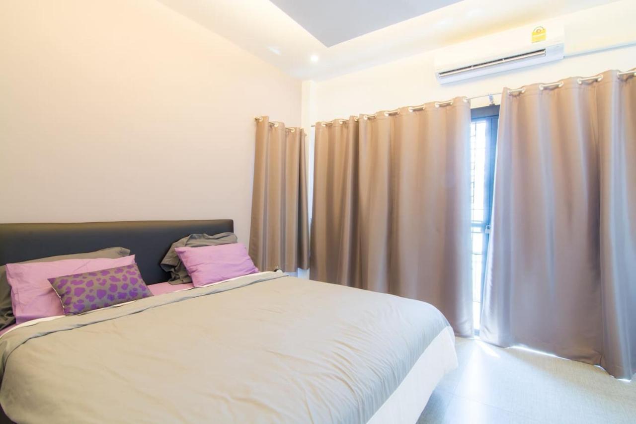 Koh Sirey Beachfront Pool Villa 푸껫 외부 사진