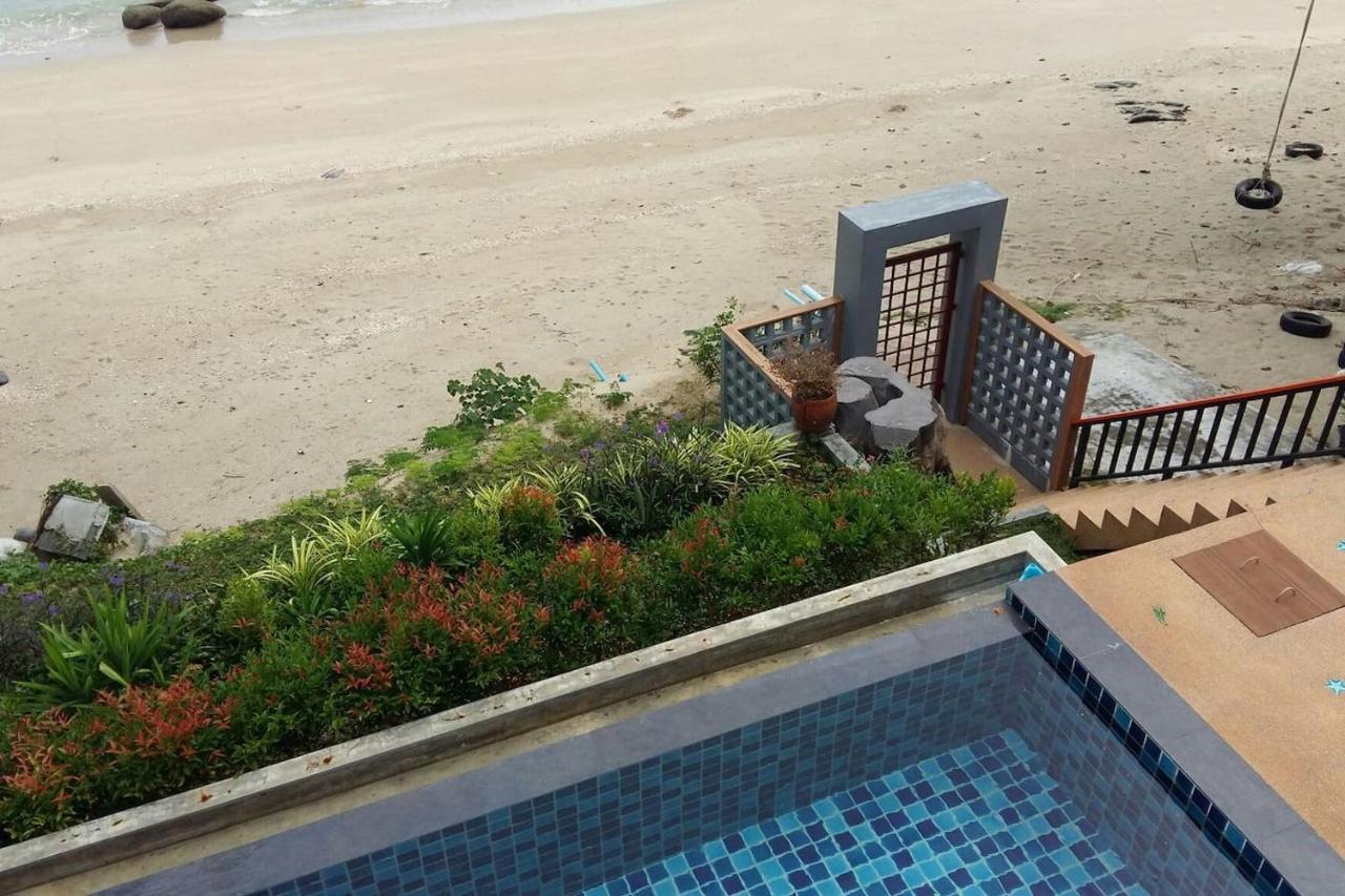 Koh Sirey Beachfront Pool Villa 푸껫 외부 사진