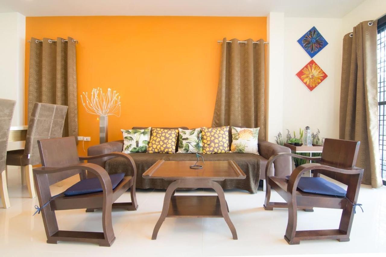 Koh Sirey Beachfront Pool Villa 푸껫 외부 사진