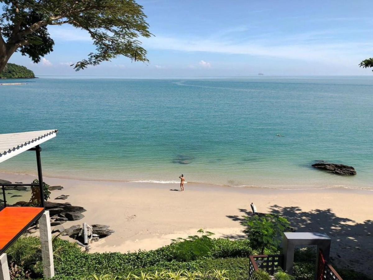 Koh Sirey Beachfront Pool Villa 푸껫 외부 사진