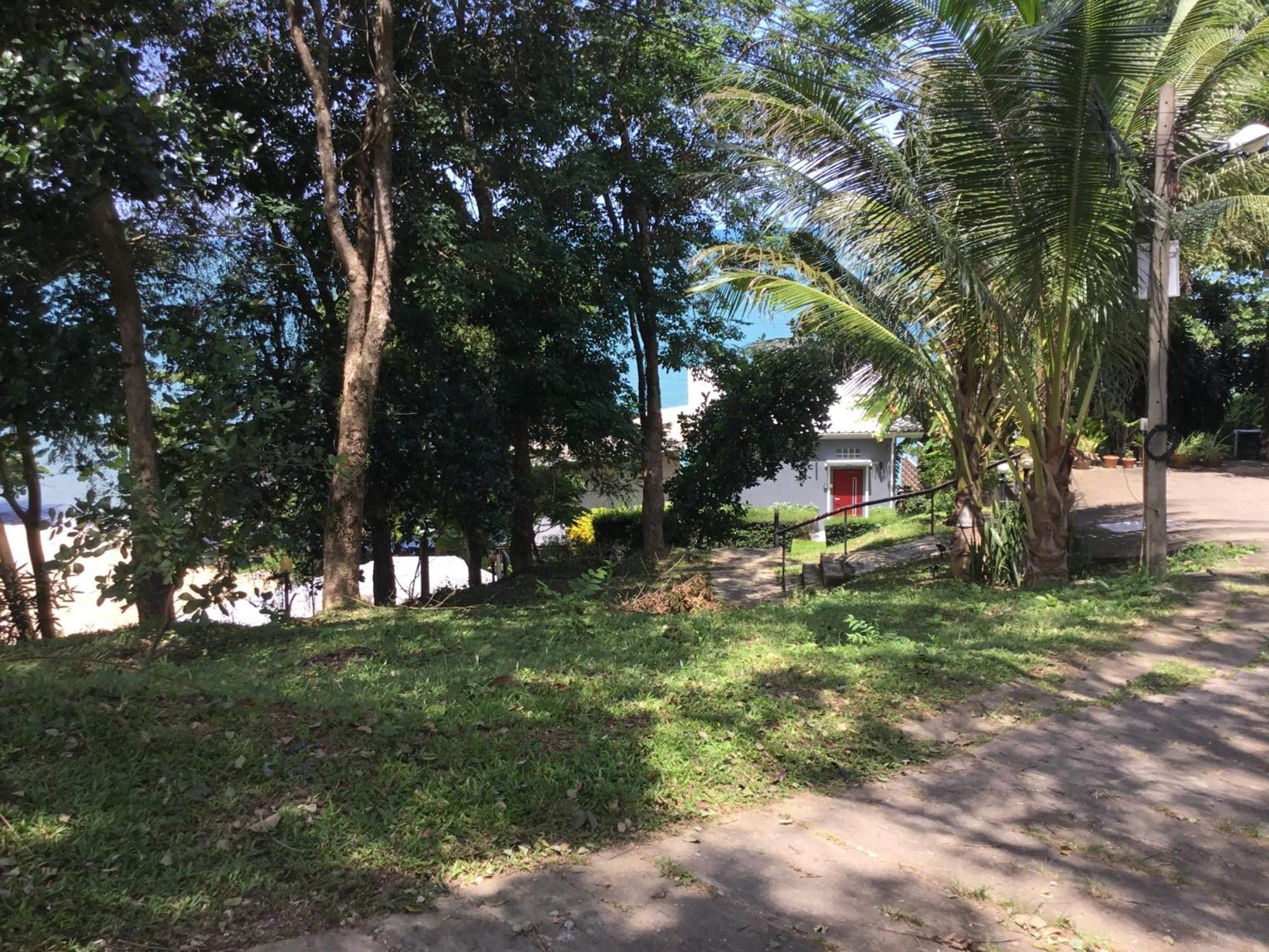 Koh Sirey Beachfront Pool Villa 푸껫 외부 사진